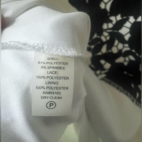 Calvin Klein sz 14 White Sheath Dress with Black Lace - Picture 6 of 6